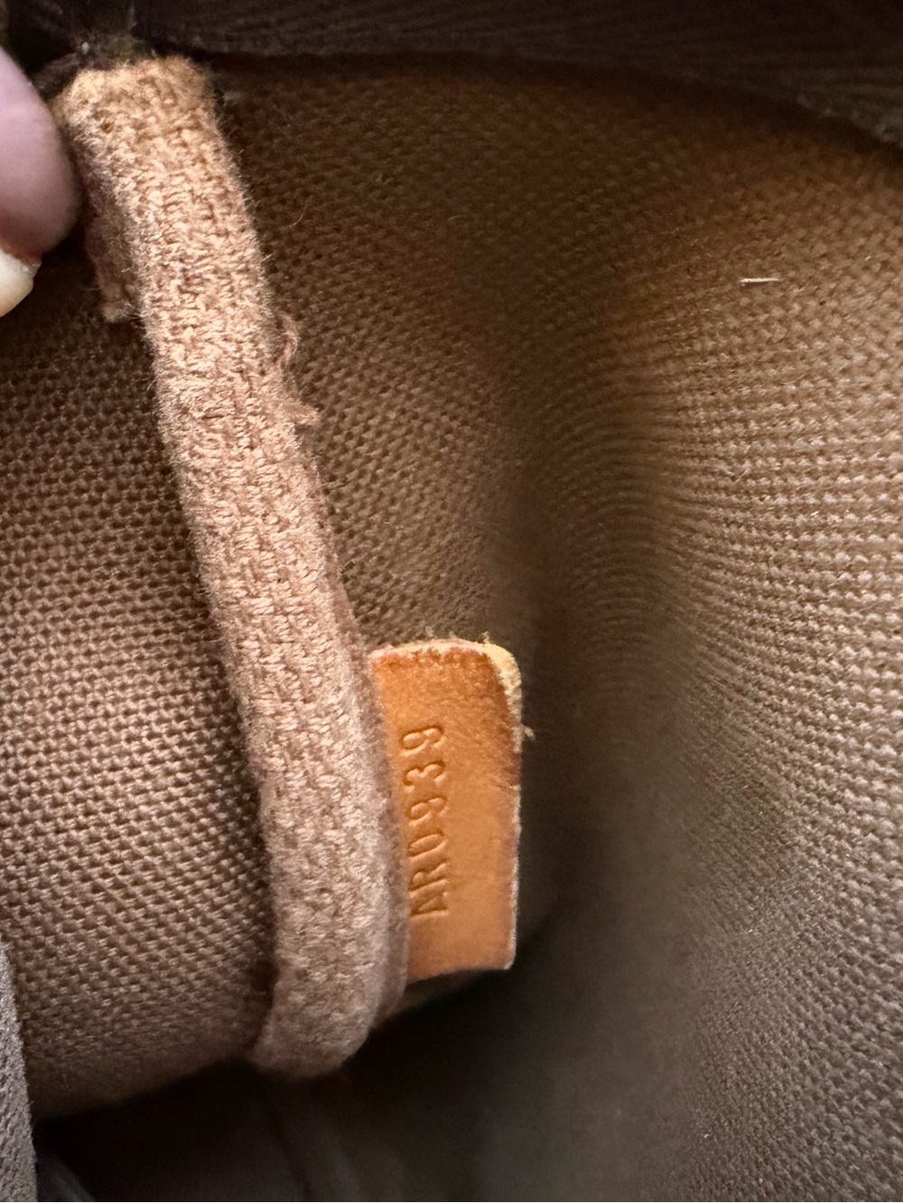 Louis Vuitton Brown Monogram pochette - Picture 9 of 9